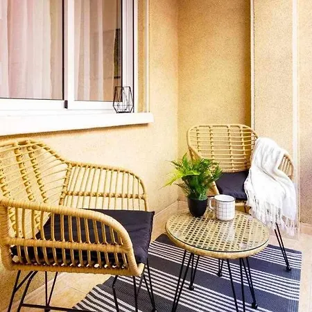 Pink Puerto Apartmán Torrevieja